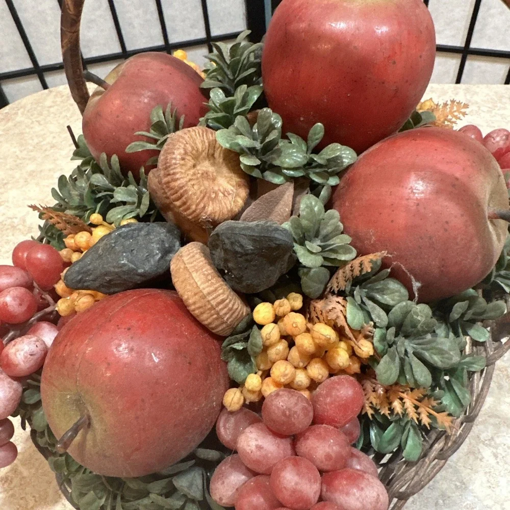 Plastic‎ Faux Fruit Table Basket Decoration Grapes Apples MCM Vintage Artificial